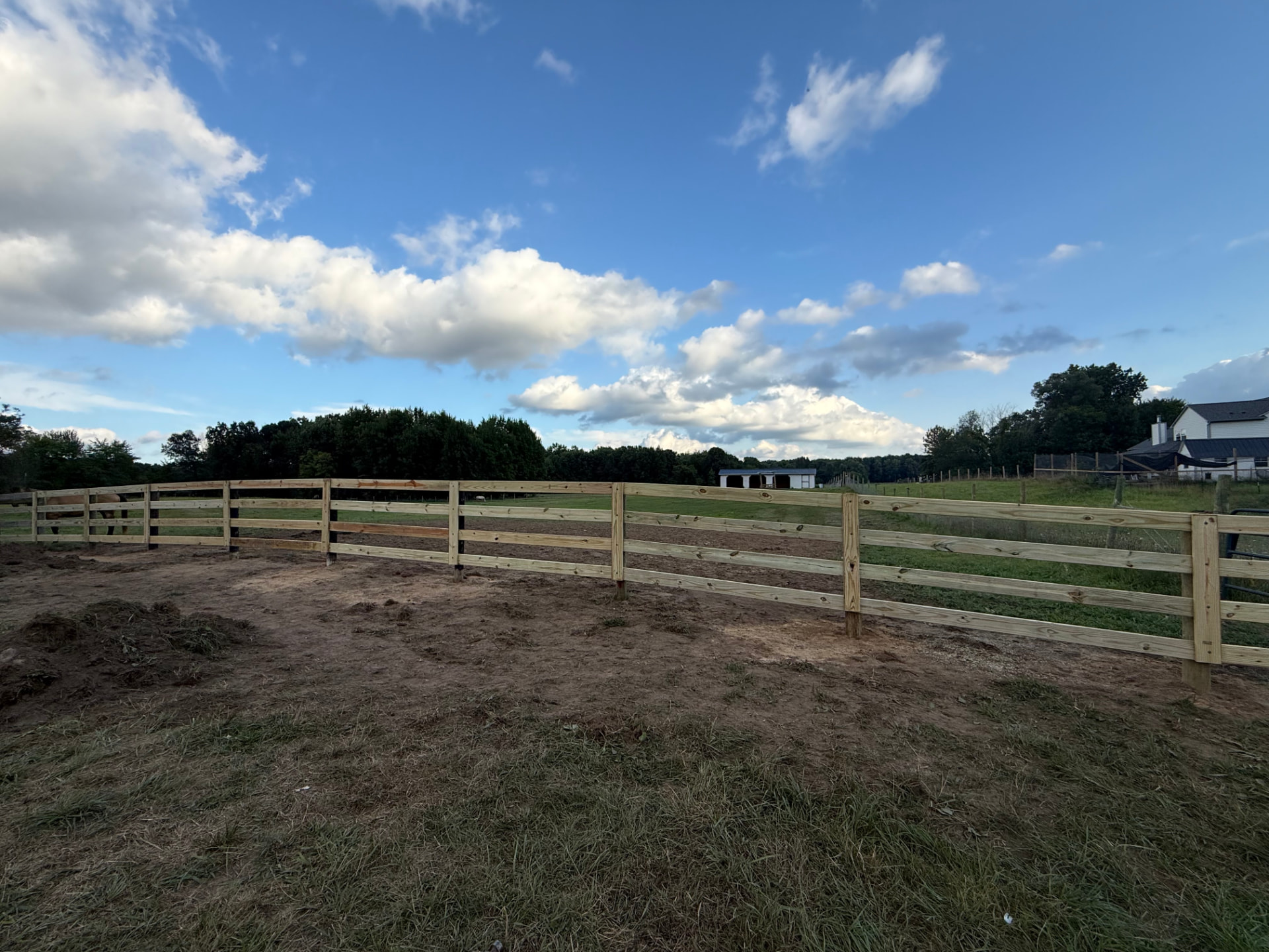 Horse ranch fencing in Ortonville, MI